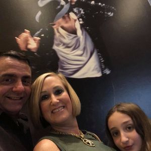 Meet your Posher, Lori